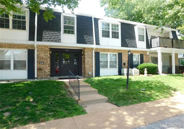 1673-herault-pl-f-st-louis-mo-63125/hzid_3620a6d5