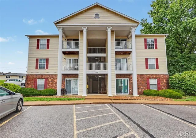 3114-edwards-pl-303-maryland-heights-mo-63043/hzid_a9223bcb
