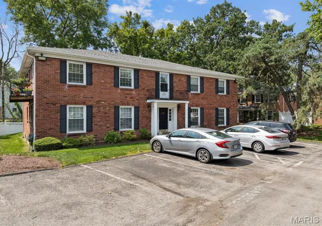 624-candleberry-ct-b-kirkwood-mo-63122/hzid_b29c24d9