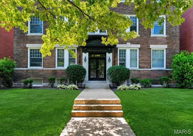 6108-washington-blvd-201-st-louis-mo-63112/hzid_bd3efb0b