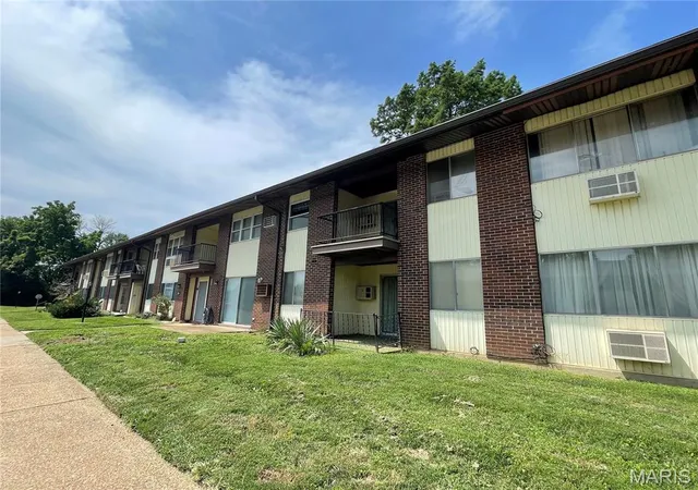 7559-hazelcrest-dr-b-hazelwood-mo-63042/hzid_f16bce8b