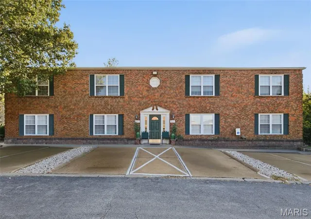 9417-green-park-gdns-dr-b-saint-louis-mo-63123/hzid_077e6099