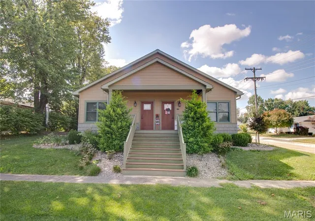 327-w-adams-st-pittsfield-il-62363/hzid_febe67a8