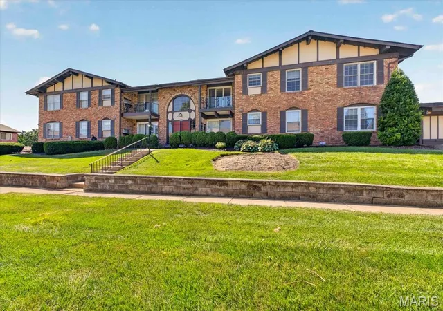 11999-villa-dorado-dr-f-unincorporated-mo-63146/hzid_f7599731