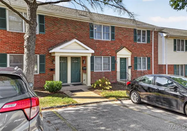 1729-canary-cvs-saint-louis-mo-63144/hzid_977f432c