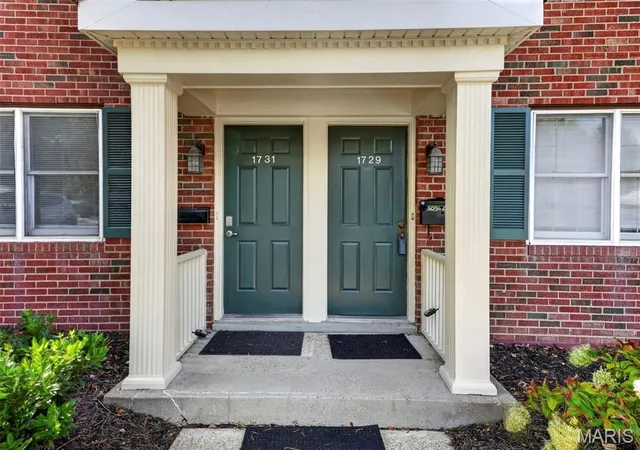 1729-canary-cvs-saint-louis-mo-63144/hzid_977f432c