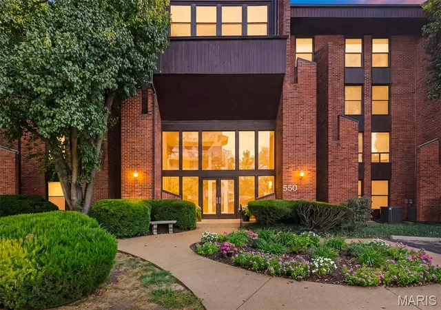 550-coeur-de-royale-dr-308-saint-louis-mo-63141/hzid_73478026