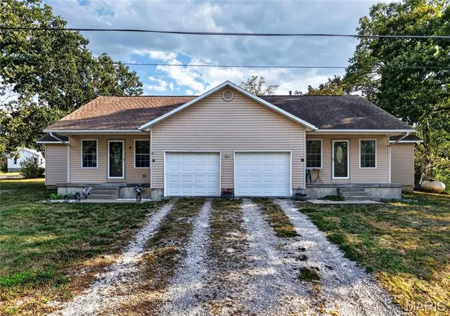 301-303-10th-street-crocker-mo-65452/hzid_88696747