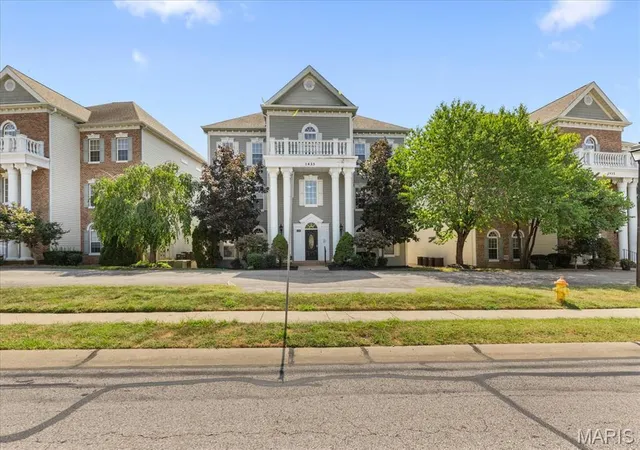 1433-heritage-landing-300-saint-charles-mo-63303/hzid_b6126fee