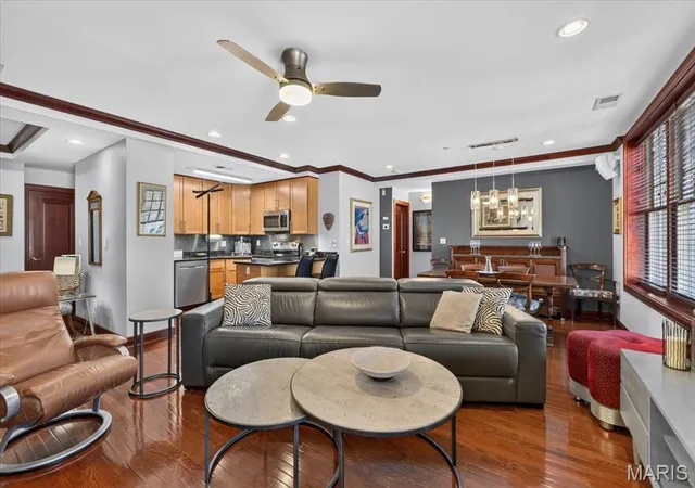 4540-lindell-blvd-301-saint-louis-mo-63108/hzid_45e96ea0