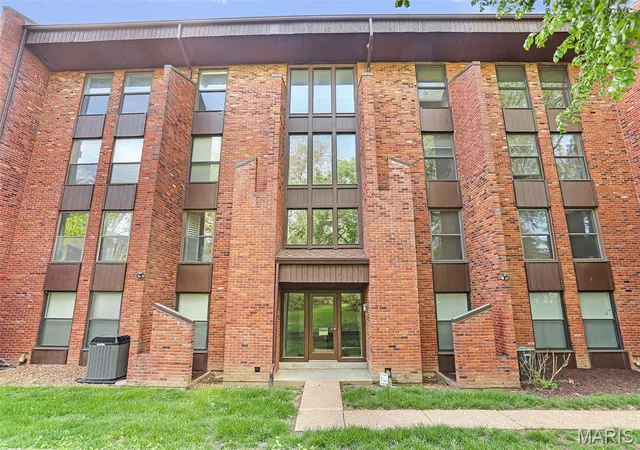 514-coeur-de-royale-dr-205-saint-louis-mo-63141/hzid_d015d6bf