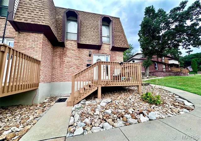 2755-blackforest-dr-saint-louis-mo-63129/hzid_5dc2b135