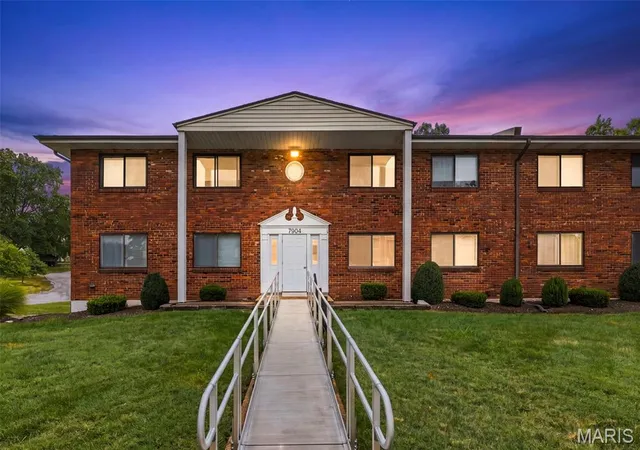 7904-camelot-ln-1-saint-louis-mo-63123/hzid_048ffe3f
