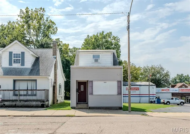 1610-w-main-st-belleville-il-62220/hzid_8392d69a