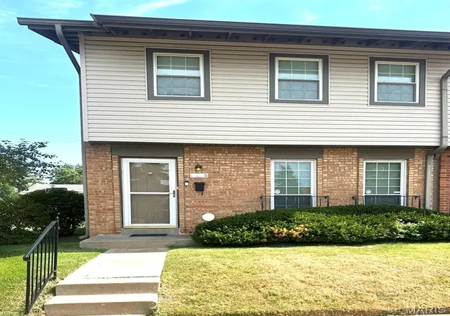 2084-carefree-ln-florissant-mo-63033/hzid_0dc9466d