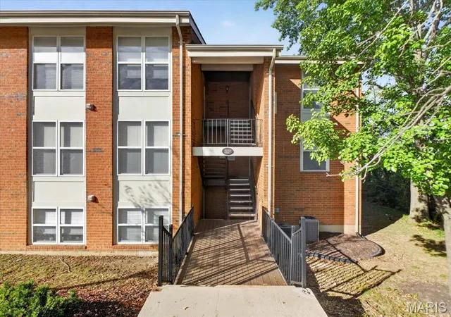 2020-greenglen-dr-saint-louis-mo-63122/hzid_9e80e5da