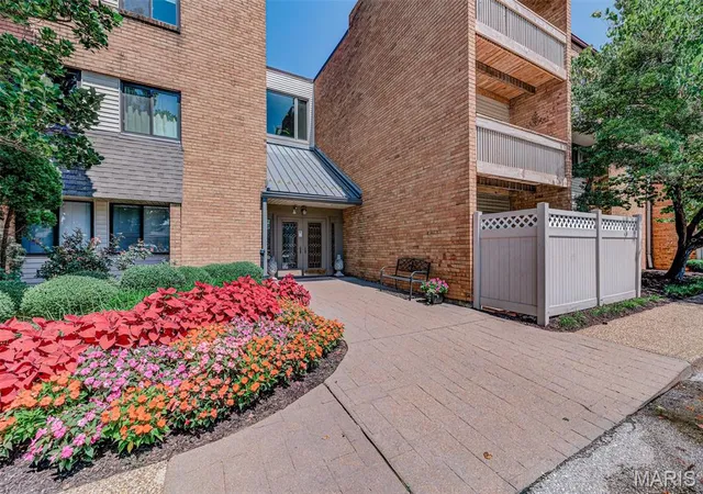 950-e-rue-de-la-banque-314-saint-louis-mo-63141/hzid_87f88394