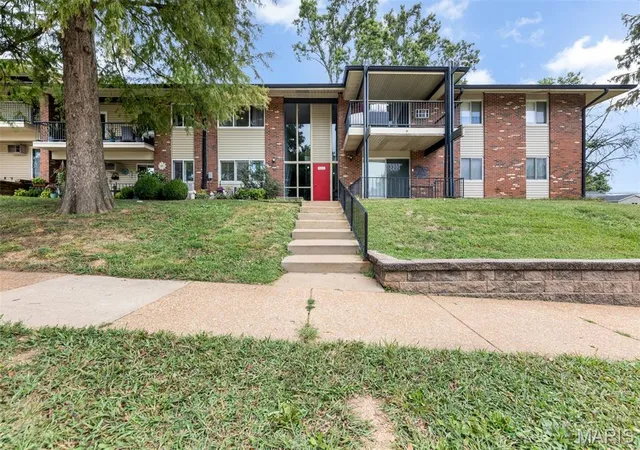9111-villaridge-ct-b-saint-louis-mo-63123/hzid_be786808