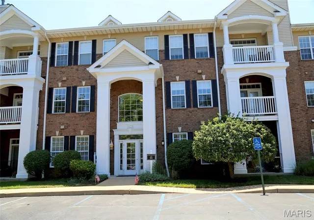 1175-mill-xing-dr-107-saint-louis-mo-63141/hzid_a8d082c3