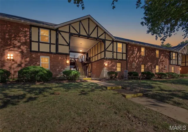 1062-woodgate-dr-saint-louis-mo-63122/hzid_c66ab08a