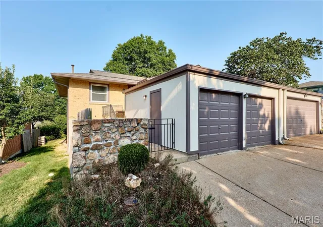 987-barbizon-dr-manchester-mo-63021/hzid_e7bd422a