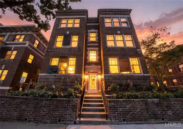 527-clara-ave-10-saint-louis-mo-63112/hzid_22514863