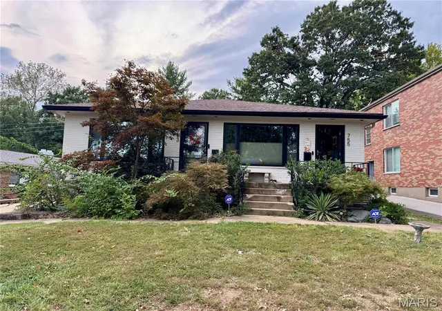 753-755-lepere-ave-saint-louis-mo-63132/hzid_ee04eff1