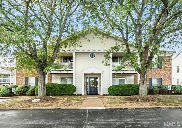 5281-cricket-glen-ct-g-saint-louis-mo-63129/hzid_e9ccd0ee