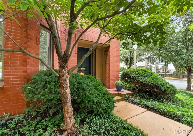 4398-lindell-blvd-32-saint-louis-mo-63108/hzid_a26b0102