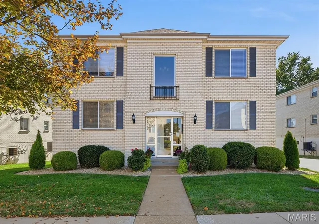 12574-chardin-pl-1-saint-louis-mo-63128/hzid_9860a6ac