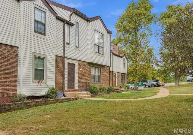 9718-raintree-village-dr-3d-hillsboro-mo-63050/hzid_cc2257fe
