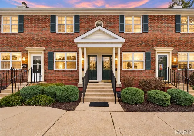 8905-wrenwood-ln-saint-louis-mo-63144/hzid_a0e2dd46