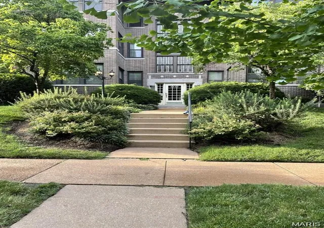 5527-waterman-blvd-1e-saint-louis-mo-63112/hzid_335417d7