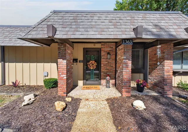1363-heritage-landing-a-saint-charles-mo-63303/hzid_36d2d833
