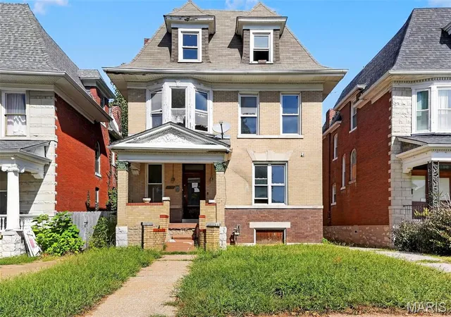 5639-bartmer-ave-saint-louis-mo-63112/hzid_28d6d847
