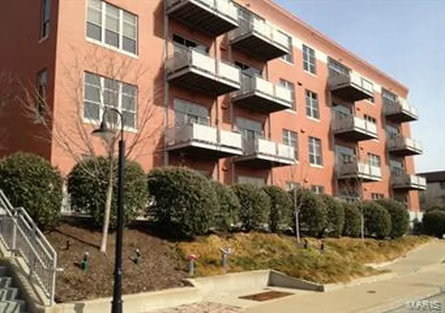 6340-clayton-rd-305-st-louis-mo-63117/hzid_19d3a1cc