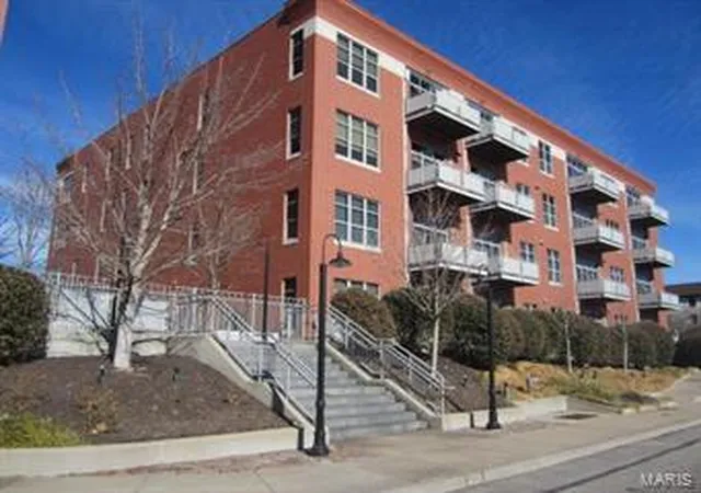 6340-clayton-rd-307-richmond-heights-mo-63117/hzid_4d2f7a63
