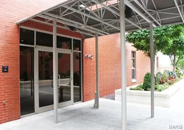6340-clayton-rd-306-richmond-heights-mo-63117/hzid_6f8f4338