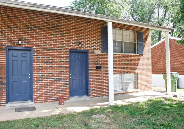 4084-esseldale-dr-st-ann-mo-63074/hzid_1ff714cc