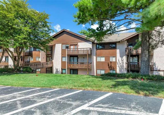 1400-heritage-landing-305-st-charles-mo-63303/hzid_b5f88e52