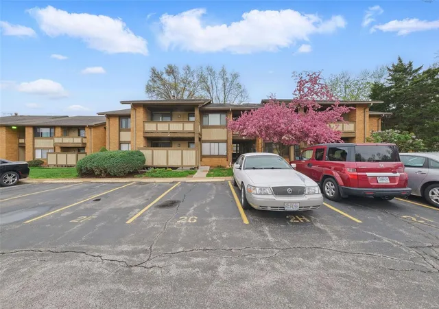 2-fairways-cir-i-saint-charles-mo-63303/hzid_965995ef