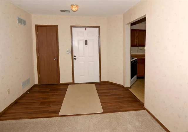 350-windsor-pl-a-st-peters-mo-63376/hzid_428e6674