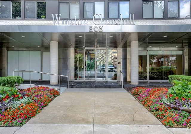803-w-48th-street-402-kansas-city-mo-64112/hzid_4d8461fd