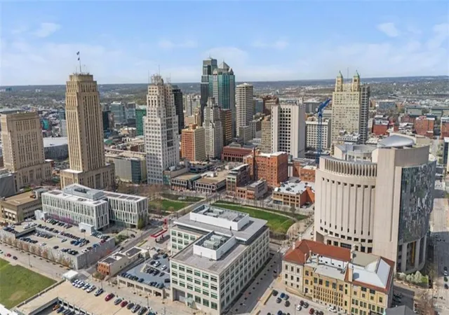 600-e-admiral-blvd-1703-kansas-city-mo-64106/hzid_c69d5eab