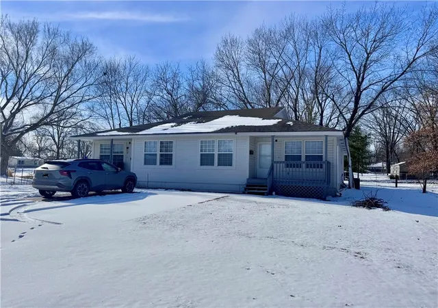 206-n-elm-st-holden-mo-64040/hzid_028b478d