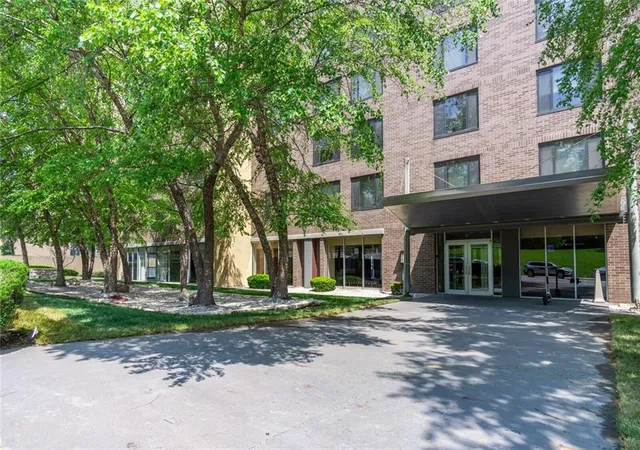 600-e-8th-st-st-3t-kansas-city-mo-64106/hzid_28d07804