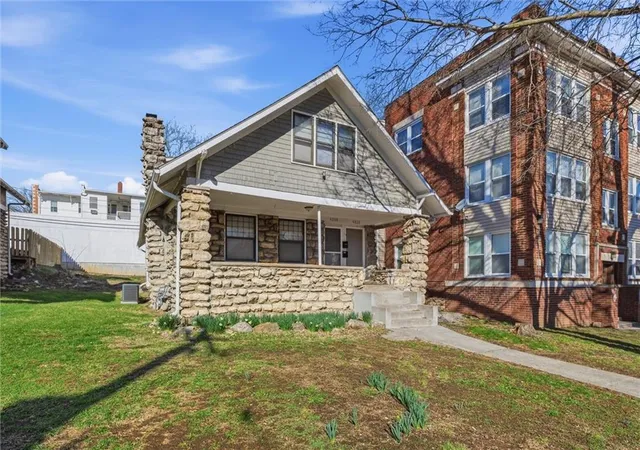4230-locust-st-kansas-city-mo-64110/hzid_750078b8