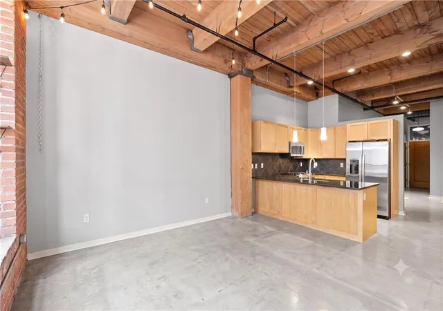 712-broadway-blvd-401-kansas-city-mo-64105/hzid_a020b75f