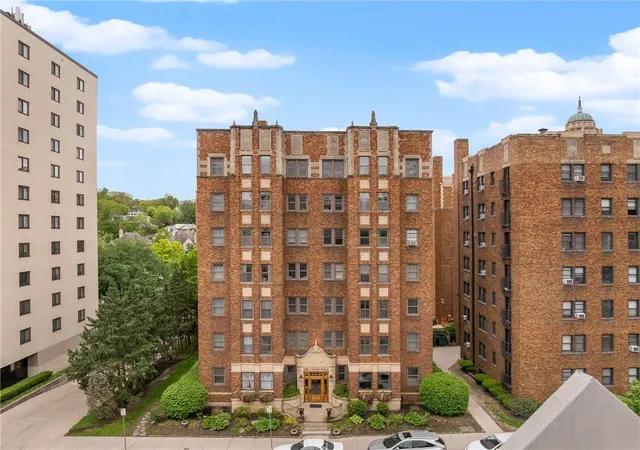 807-w-48th-st-204-kansas-city-mo-64112/hzid_647b3f4b