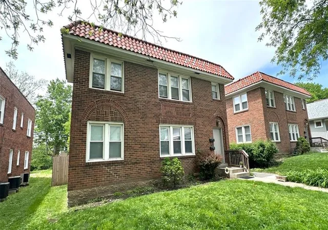 4236-holly-st-kansas-city-mo-64111/hzid_4622467d